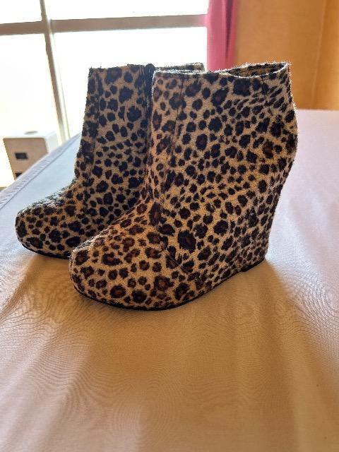 レオパード柄厚底ウェッジショートブーツ 新品未使用 24cm < 女性ファッション  レオパード柄厚底ウェッジショートブーツ 新品未使用 24cm < 女性ファッションの
