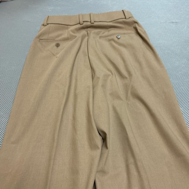 ユニクロワイドタックパンツ < 女性ファッション ユニクロワイドタックパンツ < 女性ファッションの