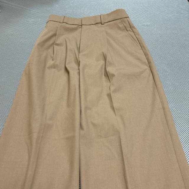 ユニクロワイドタックパンツ < 女性ファッション ユニクロワイドタックパンツ < 女性ファッションの