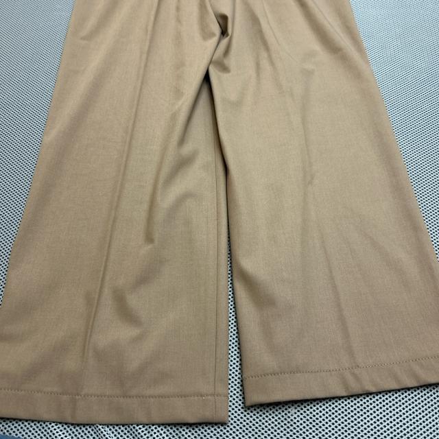 ユニクロワイドタックパンツ < 女性ファッション ユニクロワイドタックパンツ < 女性ファッションの