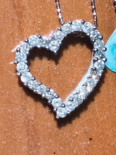 K18WG☆1.00ct綺麗なダイヤさん♪オープンハートペンダントネックレス★ < 女性アクセサリー/時計 K18WG☆1.00ct綺麗なダイヤさん♪オープンハートペンダントネックレス★ < 女性アクセサリー/時計の