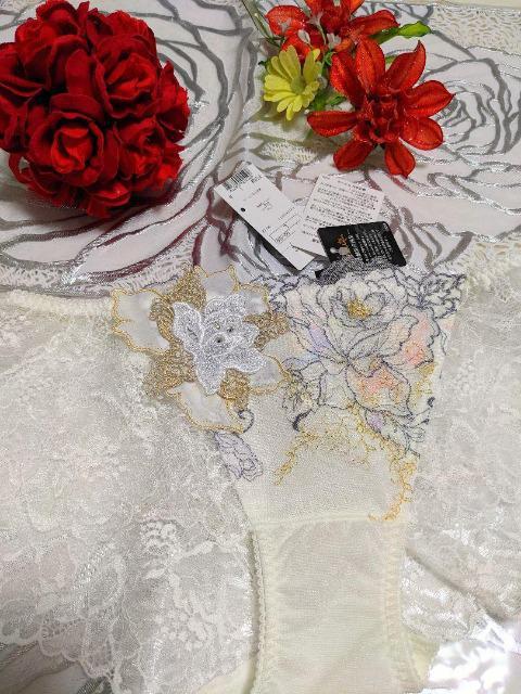 salute/サルート/店舗限定/アテナ/39G/ローライズ/ボーイレングス/ショーツ/Lサイズ/IV/アイボリー/PTJ539 < 女性ファッション  salute/サルート/店舗限定/アテナ/39G/ローライズ/ボーイレングス/ショーツ/Lサイズ/IV/アイボリー/PTJ539 < 女性ファッションの