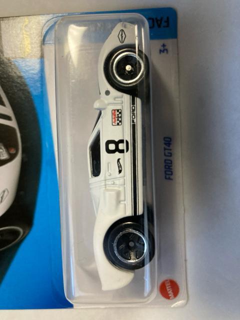 ホットウィール・フォードGT40 8番(他も出品中) < ホビー  ホットウィール・フォードGT40 8番(他も出品中) < ホビーの