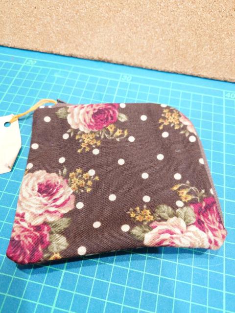 ハンドメイド ポーチ < 女性ファッション  ハンドメイド ポーチ  < 女性ファッションの