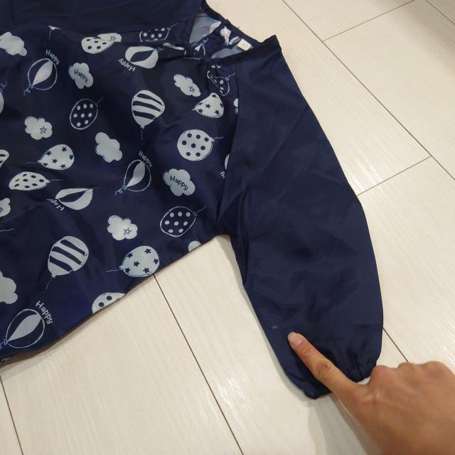 西松屋 プレイウェア プレイウエア 砂場遊び 外遊び 芋掘り スモック 95cm < キッズ/ベビー  西松屋 プレイウェア プレイウエア 砂場遊び 外遊び 芋掘り スモック 95cm < キッズ/ベビーの