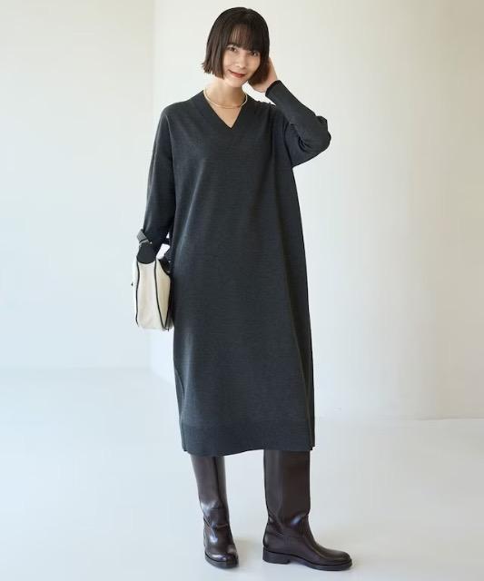 UNFILO/今季Web限定ニットワンピース超美品グレー < ブランド UNFILO/今季Web限定ニットワンピース超美品グレー < ブランドの