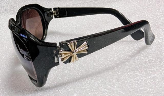 クロムハーツ風 デザイン サングラス ブラック 黒 アイウェア ケース付き < ブランド クロムハーツ風 デザイン サングラス ブラック 黒 アイウェア ケース付き < ブランドの