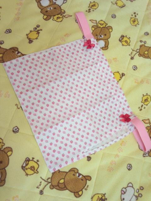 〓ほんのりベージュにイチゴ総柄プリントの手作りパンドルショーツ サイズ〓〓 < 女性ファッション  〓ほんのりベージュにイチゴ総柄プリントの手作りパンドルショーツ サイズ〓〓  < 女性ファッションの