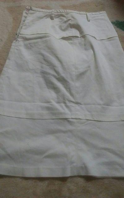 ta Mサイズ 膝下丈 美品 白 < 女性ファッション ta Mサイズ 膝下丈 美品 白 < 女性ファッションの