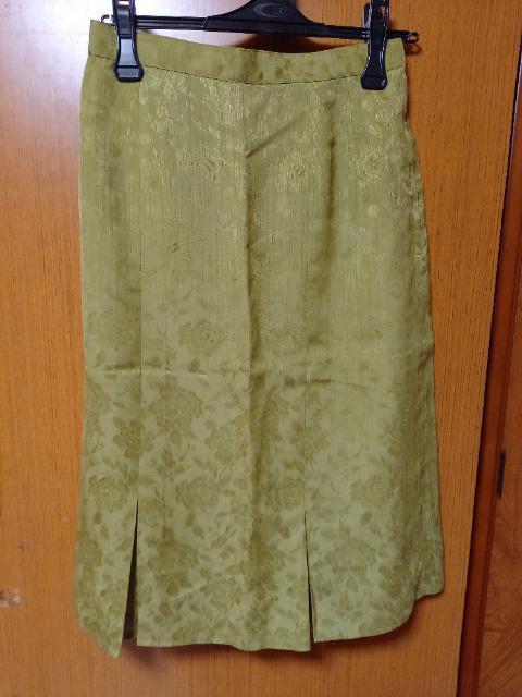 ∞ 薔薇の地模様がステキなスカート < 女性ファッション  ∞ 薔薇の地模様がステキなスカート  < 女性ファッションの