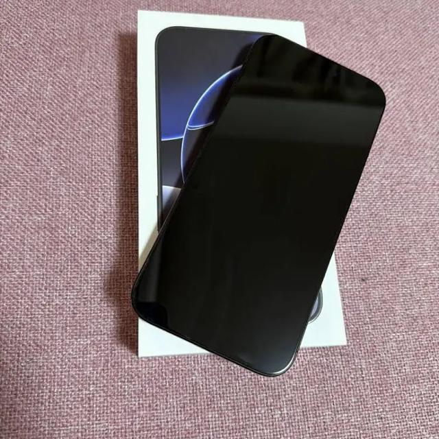 iPhone 16 Pro Max 1TB ブラックチタニウム < 家電/AV iPhone 16 Pro Max 1TB ブラックチタニウム < 家電/AVの