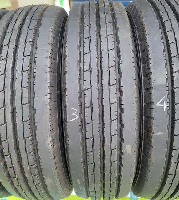 バリ溝!ほぼ新品 ヨコハマ LT151R 185/75R15 106/104N 15インチタイヤのみ6本セット小型トラック用 < 自動車/バイク バリ溝!ほぼ新品 ヨコハマ LT151R 185/75R15 106/104N 15インチタイヤのみ6本セット小型トラック用 < 自動車/バイク