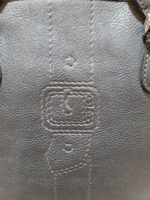 ���x���^�f�B�J�����[�m  Roberta di Camerino �{�v/�n���h�o�b�O �� �����t�@�b�V������ 