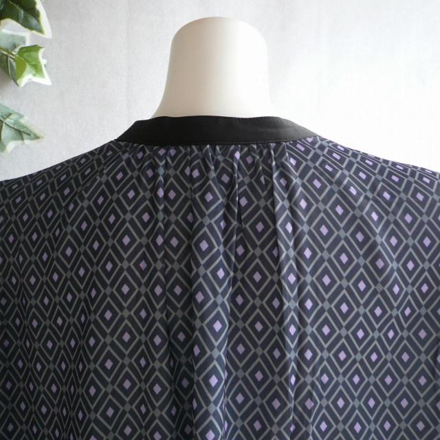 新品 a115 ML 幾何学柄 ピンタック ワンピース 紺系 春夏 レディース モード クラシック 高級感 上質 上品 < 女性ファッション 新品 a115 ML 幾何学柄 ピンタック ワンピース 紺系 春夏 レディース モード クラシック 高級感 上質 上品 < 女性ファッションの