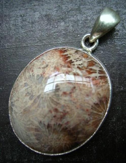 ☆即決☆コーラルアゲートシルバートップ 4センチ < 女性アクセサリー/時計 ☆即決☆コーラルアゲートシルバートップ 4センチ < 女性アクセサリー/時計の