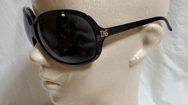 正規未レア ドルチェ&ガッバーナ DGロゴ フルフレームサングラス 黒 石 D&G グラマラスアイウェア ビッグレンズL 付属有 < ブランド  正規未レア ドルチェ&ガッバーナ DGロゴ フルフレームサングラス 黒 石 D&G グラマラスアイウェア ビッグレンズL 付属有 < ブランドの