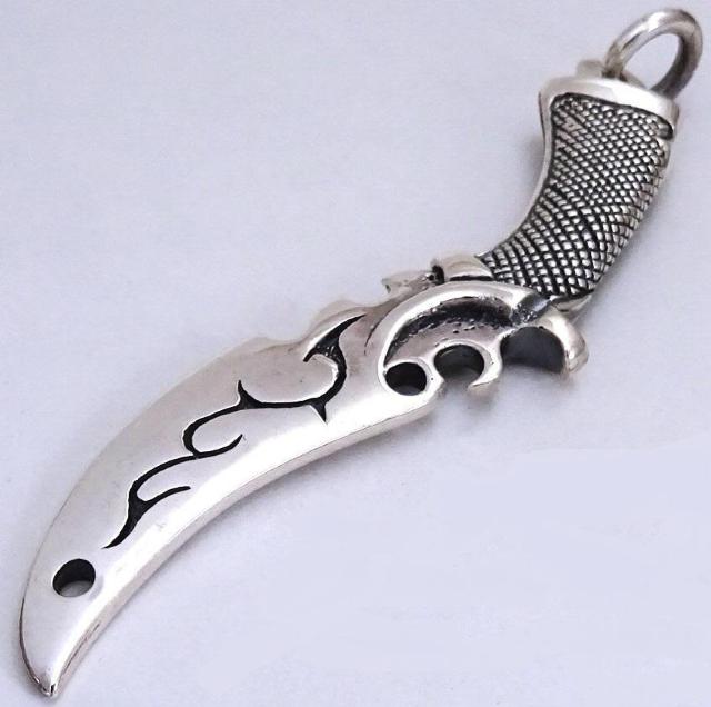 ☆シルバー925ブレードランナーペンダント ブレードランナーナイフペンダント 新品 未使用 ダガーペンダント ナイフペンダント < 男性アクセサリー/時計 ☆シルバー925ブレードランナーペンダント ブレードランナーナイフペンダント 新品 未使用 ダガーペンダント ナイフペンダント < 男性アクセサリー/時計の