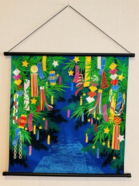 新品未使用品 7月ウォールデコ【七夕飾り】軸付きタペストリー 四季彩布 短冊飾り 天の川 織姫 彦星 初夏 玄関壁飾り 日本製 < インテリア/ライフ  新品未使用品 7月ウォールデコ【七夕飾り】軸付きタペストリー 四季彩布 短冊飾り 天の川 織姫 彦星 初夏 玄関壁飾り 日本製 < インテリア/ライフの