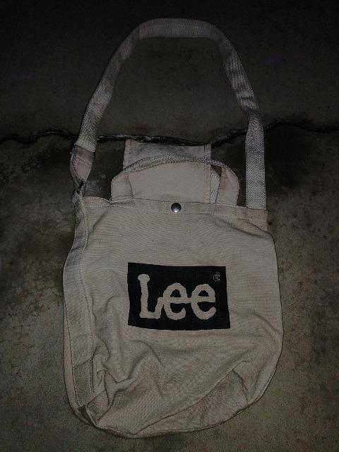 Lee トートバッグ 小さめ 内ポケットつき ハンドバックとしても < 男性ファッション Lee トートバッグ 小さめ 内ポケットつき ハンドバックとしても < 男性ファッションの