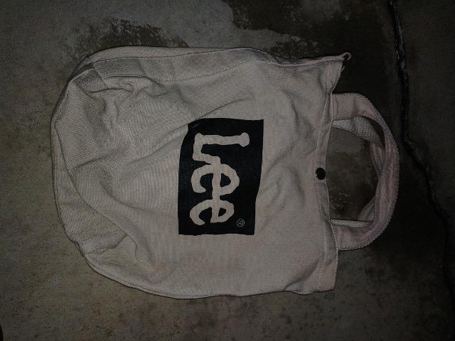 Lee トートバッグ 小さめ 内ポケットつき ハンドバックとしても < 男性ファッション Lee トートバッグ 小さめ 内ポケットつき ハンドバックとしても < 男性ファッションの