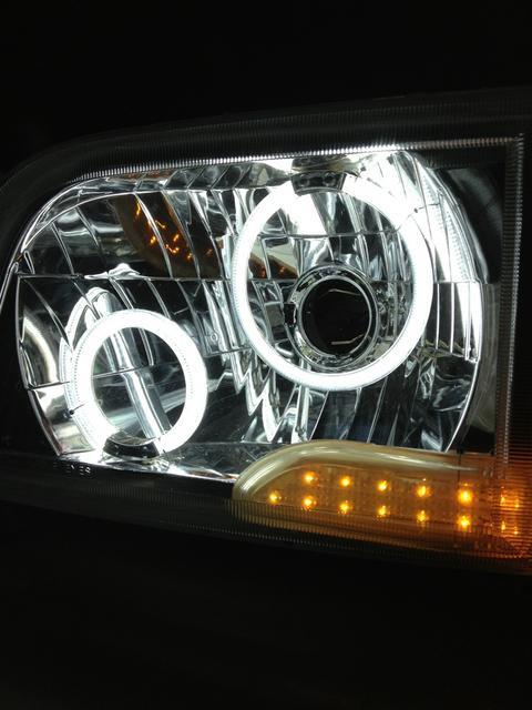 展示品!100系ハイエースバン!イカリング4灯+LEDヘッド! < 自動車/バイク 展示品!100系ハイエースバン!イカリング4灯+LEDヘッド! < 自動車/バイク