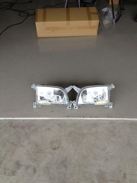 展示品!100系ハイエースバン!イカリング4灯+LEDヘッド! < 自動車/バイク 展示品!100系ハイエースバン!イカリング4灯+LEDヘッド! < 自動車/バイク