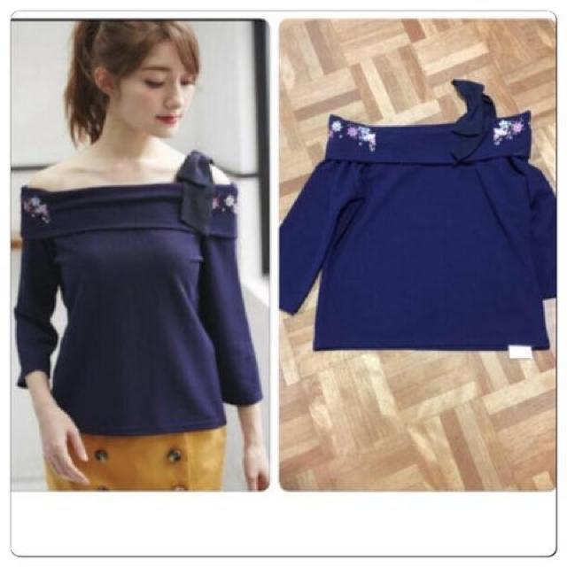 新品TOCCO 花刺しゅうで華やぐ肩りぼんオフショルプルオーバー < ブランド  新品TOCCO 花刺しゅうで華やぐ肩りぼんオフショルプルオーバー  < ブランドの