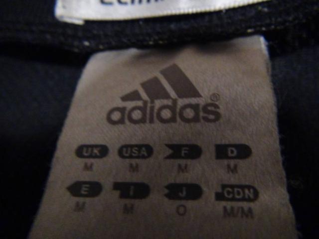 adidasのTシャツ(M)ブラック !。 < ブランド  adidasのTシャツ(M)ブラック !。 < ブランドの