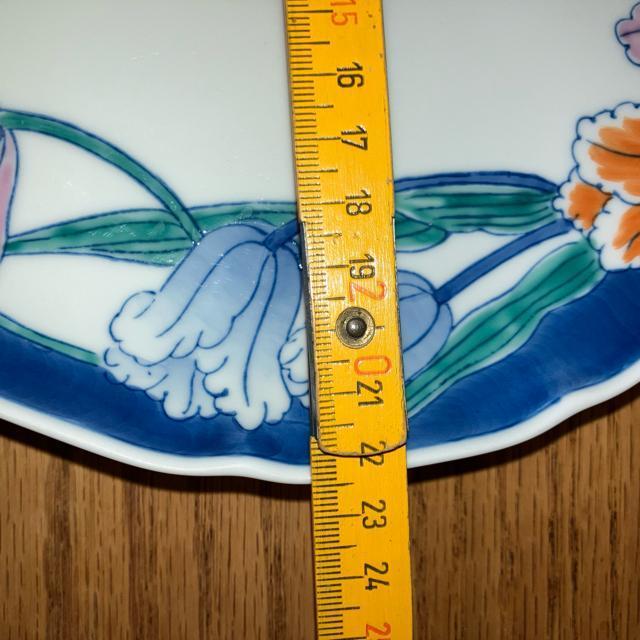 九州 佐賀県 有田焼き 華山 チューリップ柄 大皿 パスタ皿 ディナープレート < インテリア/ライフ 九州 佐賀県 有田焼き 華山 チューリップ柄 大皿 パスタ皿 ディナープレート < インテリア/ライフの