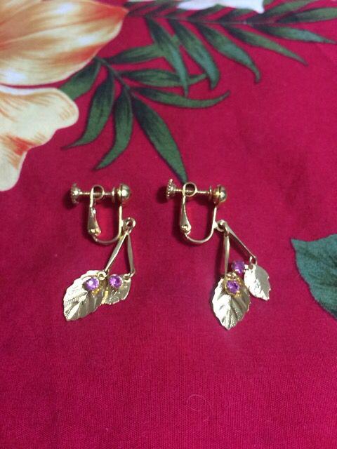 新品未使用☆揺れるキラキラ葉っぱ☆ピンクストーン☆イヤリング < 女性アクセサリー/時計 新品未使用☆揺れるキラキラ葉っぱ☆ピンクストーン☆イヤリング < 女性アクセサリー/時計の