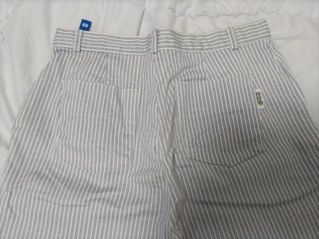 日本製 ストライプ 超美品の七分丈パンツ < 女性ファッション  日本製 ストライプ 超美品の七分丈パンツ < 女性ファッションの