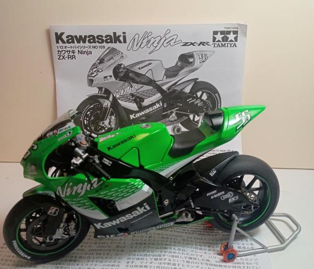 タミヤバイクプラモデル1/12完成品カワサキNinjaZX-RR < ホビー  タミヤバイクプラモデル1/12完成品カワサキNinjaZX-RR  < ホビーの