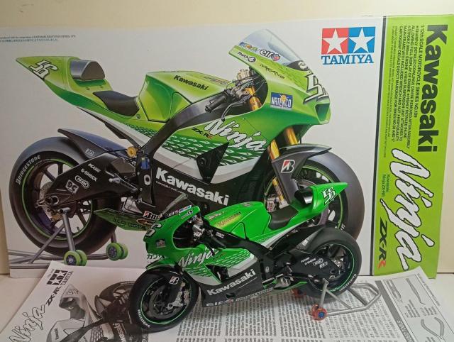 タミヤバイクプラモデル1/12完成品カワサキNinjaZX-RR < ホビー  タミヤバイクプラモデル1/12完成品カワサキNinjaZX-RR < ホビーの