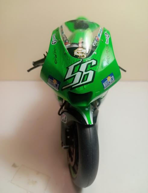 タミヤバイクプラモデル1/12完成品カワサキNinjaZX-RR < ホビー  タミヤバイクプラモデル1/12完成品カワサキNinjaZX-RR < ホビーの