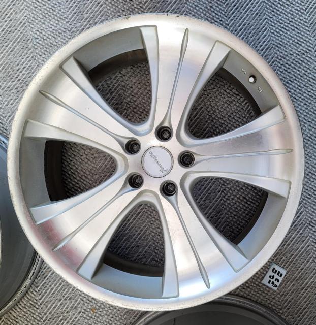 ベルサリオ アルミホイール20インチ 8.5J +35 114.3ホイールのみ4本セットヴェルファイア アルファード スカイライン < 自動車/バイク ベルサリオ アルミホイール20インチ 8.5J +35 114.3ホイールのみ4本セットヴェルファイア アルファード スカイライン < 自動車/バイク