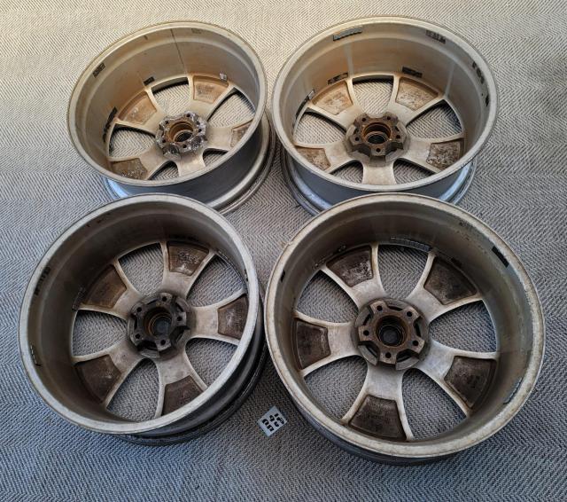 ベルサリオ アルミホイール20インチ 8.5J +35 114.3ホイールのみ4本セットヴェルファイア アルファード スカイライン < 自動車/バイク ベルサリオ アルミホイール20インチ 8.5J +35 114.3ホイールのみ4本セットヴェルファイア アルファード スカイライン < 自動車/バイク