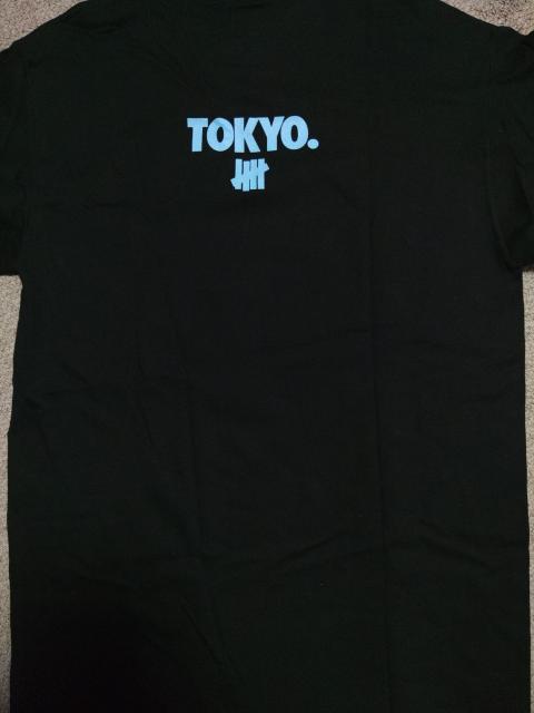 stussy×UNDEFEATEDTシャツサイズMステューシーアンディフィーテッド半袖限定 < ブランド  stussy×UNDEFEATEDTシャツサイズMステューシーアンディフィーテッド半袖限定 < ブランドの