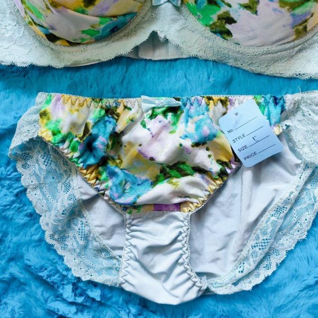 可愛いぃ。。F80×L。。。ぼかし柄ブラジャー&ショーツセット。。グラマー大きいサイズ清純姫ちゃん < 女性ファッション  可愛いぃ。。F80×L。。。ぼかし柄ブラジャー&ショーツセット。。グラマー大きいサイズ清純姫ちゃん < 女性ファッションの