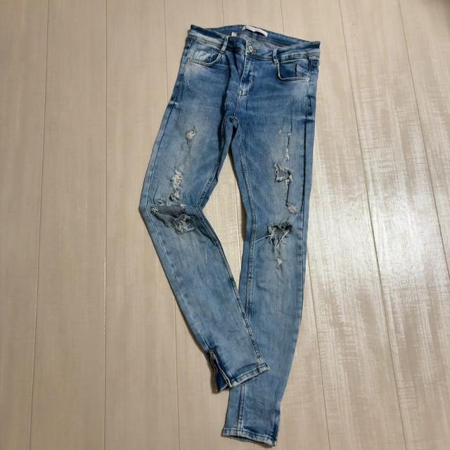 ◆ZARA/ザラ◆ダメージスキニーデニム★薄ブルー36*シンプルコーデ♪美品 < ブランド ◆ZARA/ザラ◆ダメージスキニーデニム★薄ブルー36*シンプルコーデ♪美品 < ブランドの