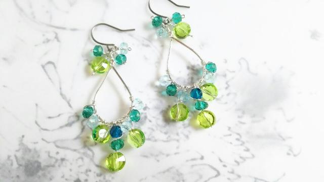 *マルチカラーのドロップピアス*SF 20004 < 女性アクセサリー/時計  *マルチカラーのドロップピアス*SF 20004  < 女性アクセサリー/時計の