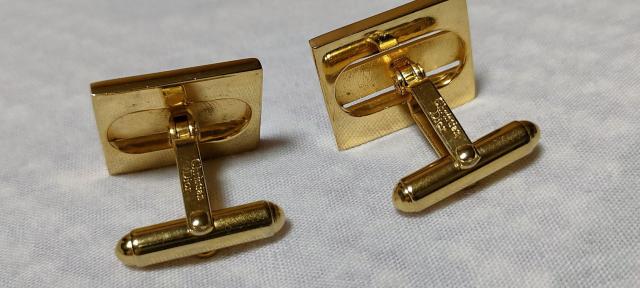 正規 レア Dior ヴィンテージ 5連バー ロゴ文字カフス コンビメタリック オープンラインカフリンクス ブランドアイコンボタン < ブランド  正規 レア Dior ヴィンテージ 5連バー ロゴ文字カフス コンビメタリック オープンラインカフリンクス ブランドアイコンボタン < ブランドの