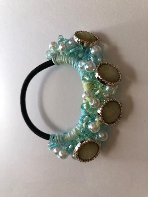 ハンドメイド ヘアゴム キラキラビーズ盛り盛り♪ ガーリー グリーン < 女性ファッション  ハンドメイド ヘアゴム キラキラビーズ盛り盛り♪ ガーリー グリーン < 女性ファッションの