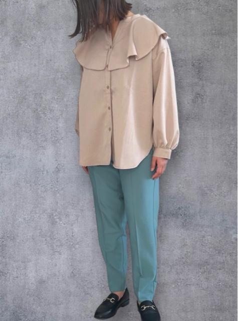 未開封 le colis ラッフルカラーシャツ フリルブラウス ベージュ < 女性ファッション 未開封 le colis ラッフルカラーシャツ フリルブラウス ベージュ < 女性ファッションの