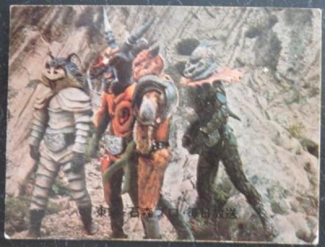 美品!昭和レトロ!旧仮面ライダーカード197番「4怪人とライダーとのたたかいこうげき」 < トレーディングカード  美品!昭和レトロ!旧仮面ライダーカード197番「4怪人とライダーとのたたかいこうげき」  < トレーディングカードの