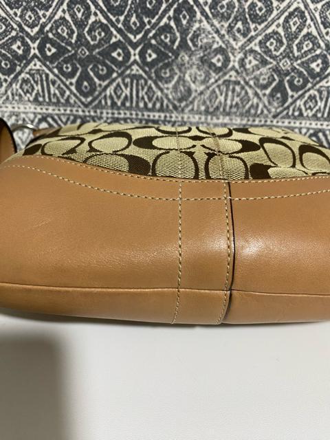 【良品】COACH コーチ F03574 シグネチャー ショルダーバッグ 斜め掛 < ブランド  【良品】COACH コーチ F03574 シグネチャー ショルダーバッグ 斜め掛 < ブランドの
