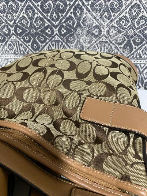 【良品】COACH コーチ F03574 シグネチャー ショルダーバッグ 斜め掛 < ブランド  【良品】COACH コーチ F03574 シグネチャー ショルダーバッグ 斜め掛 < ブランドの