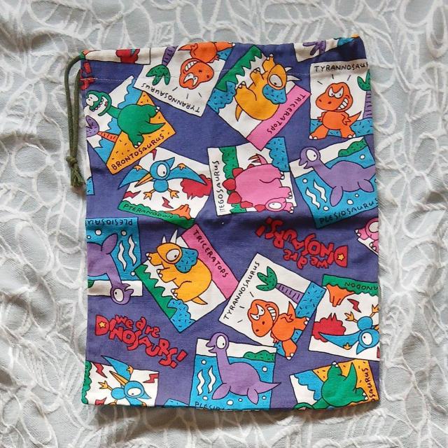 恐竜柄の運動靴入れ < キッズ/ベビー 恐竜柄の運動靴入れ < キッズ/ベビーの