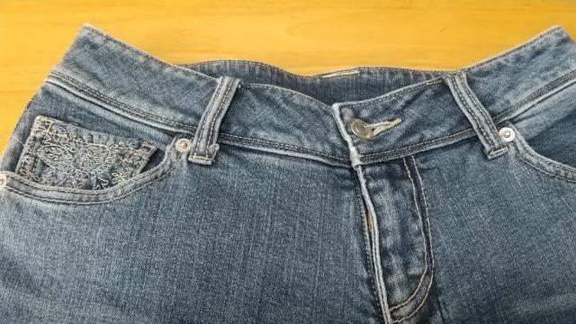 刺繍デザインが可愛い◆ブーツカットジーンズ◆ウエスト64cm < 女性ファッション  刺繍デザインが可愛い◆ブーツカットジーンズ◆ウエスト64cm < 女性ファッションの