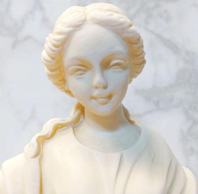 聖母マリア像 高さ約24cm (蛇を踏むマリア) キリスト教美術 < インテリア/ライフ  聖母マリア像 高さ約24cm (蛇を踏むマリア) キリスト教美術 < インテリア/ライフの