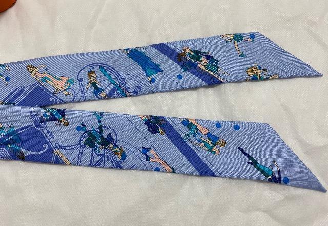 美品 本物 正規品 エルメス HERMES ツイリー スカーフ  < ブランド  美品 本物 正規品 エルメス HERMES ツイリー スカーフ  < ブランドの